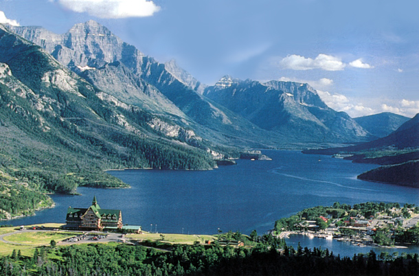 AB-Waterton-NP-panorama.