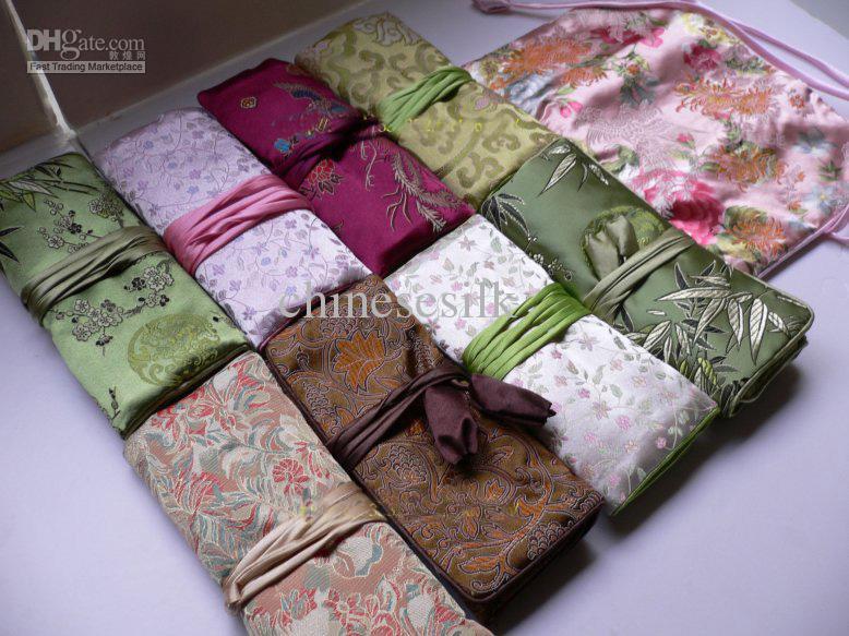 pretty-jewelry-roll-bag-travel-storage-cases.